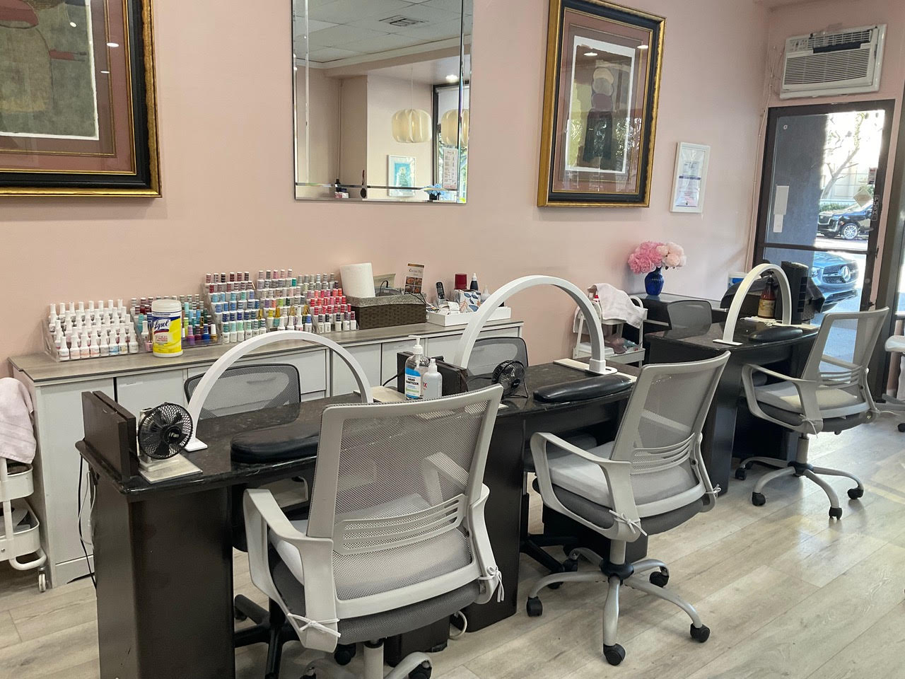 Polish Nail Salon
