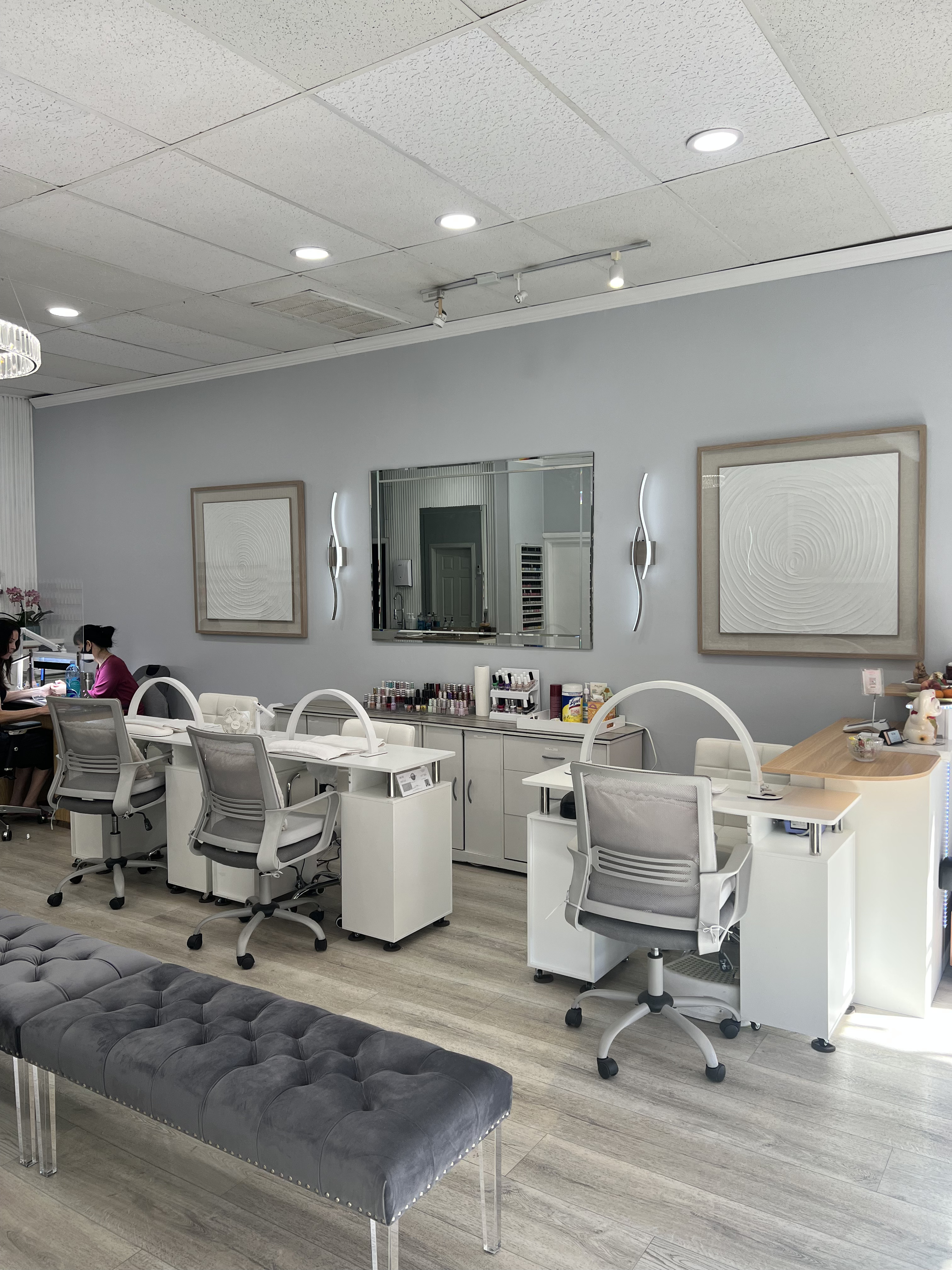 The Polish Salon